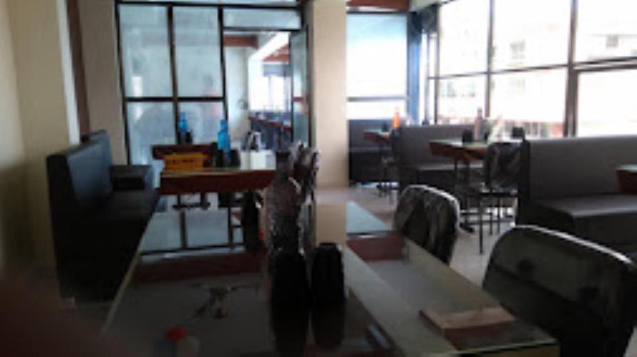 Hotel Vaibhav,Akola Εξωτερικό φωτογραφία