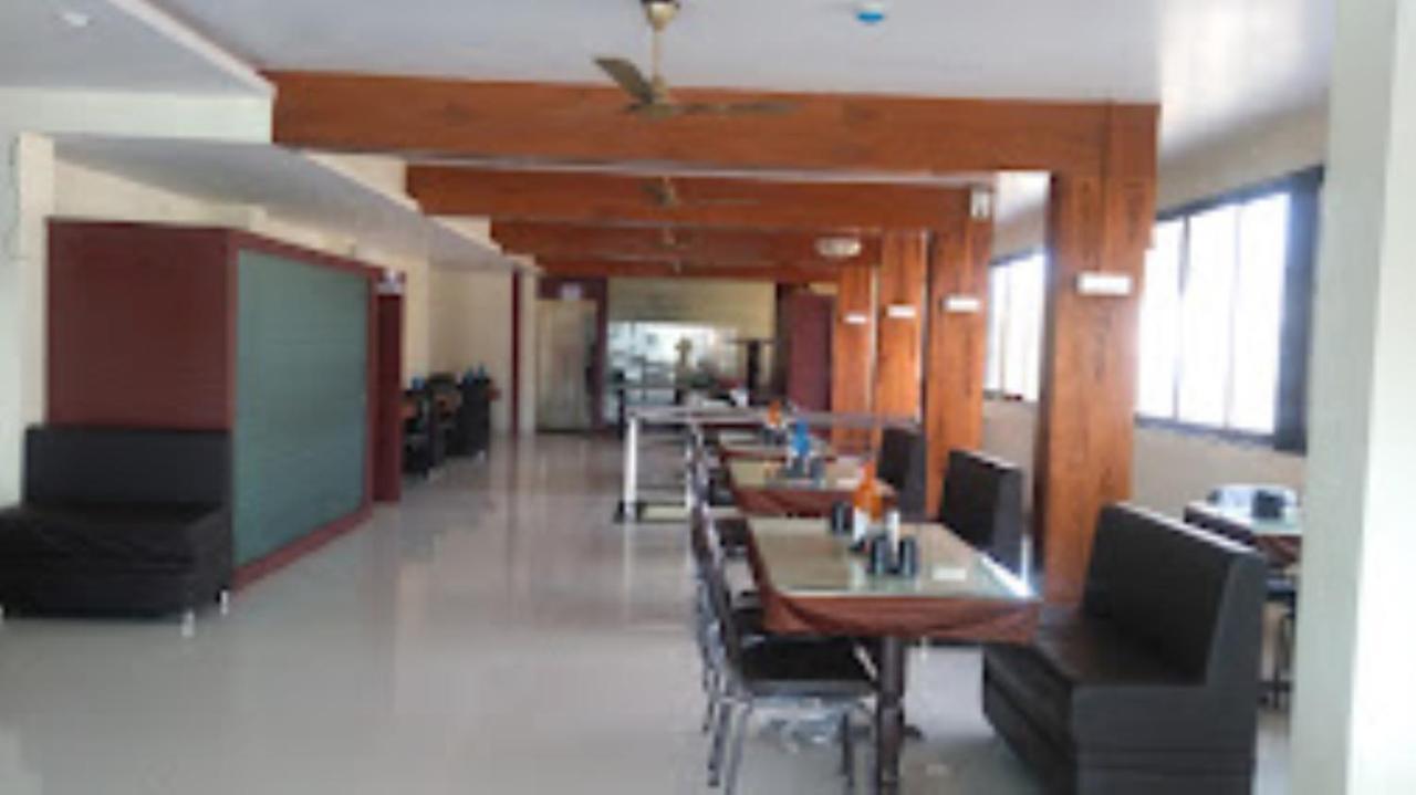 Hotel Vaibhav,Akola Εξωτερικό φωτογραφία